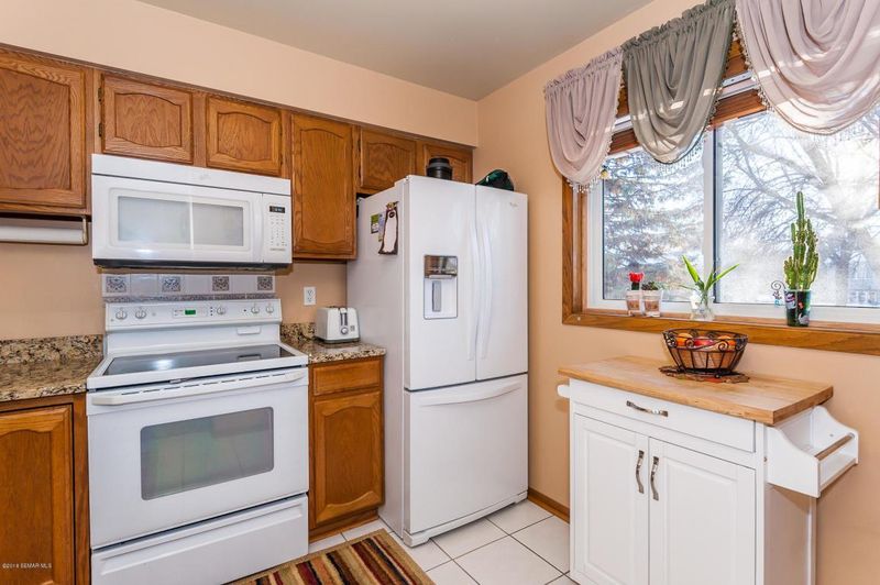 39 Elton Ridge Ct NW, Rochester, MN 55901