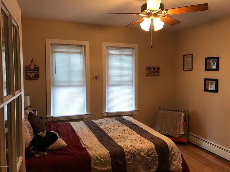705 N 2nd St, Alma, WI 54610