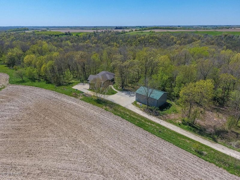 30719 Desoto Rd, Peterson, MN 55962
