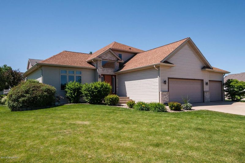 706 9th St NW, Byron, MN 55920