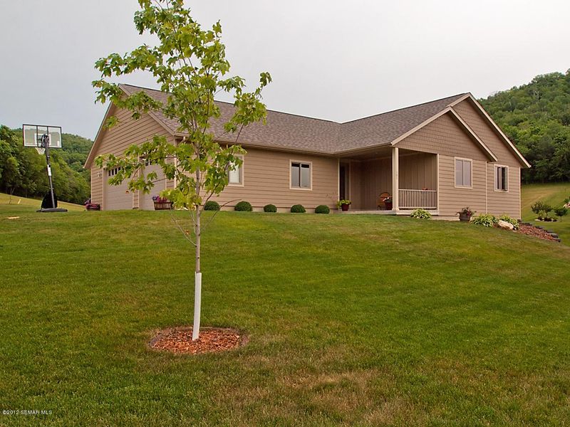 161 Rimrock Rd, Rollingstone, MN 55969