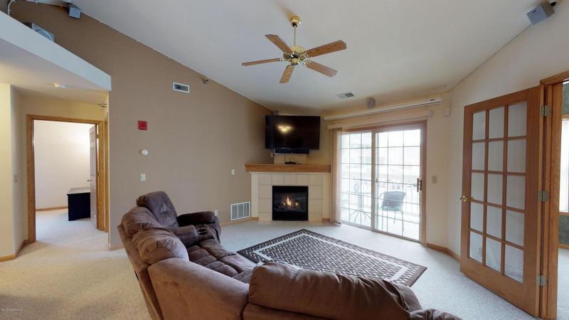 1878 Deerhaven Ln NE #15, Rochester, MN 55906
