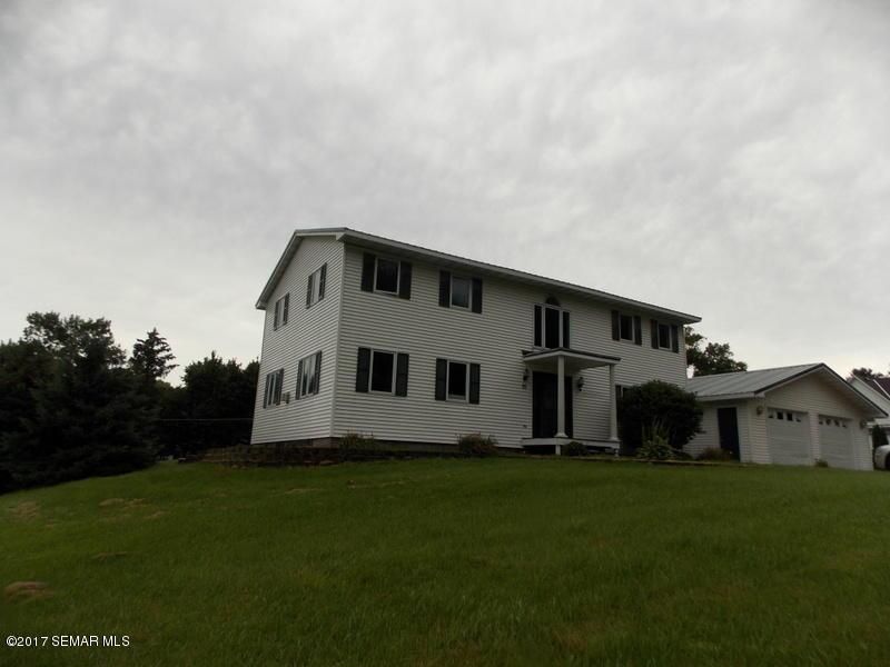 90 5th Ave SW, Wells, MN 56097