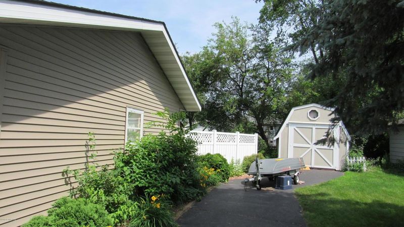 877 Aldon Dr, Saint Cloud, MN 56301