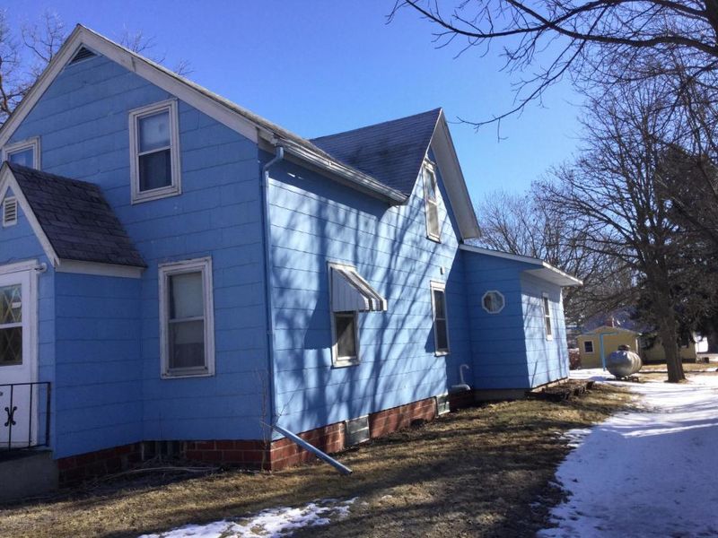 211 S 2nd St, Kiester, MN 56051