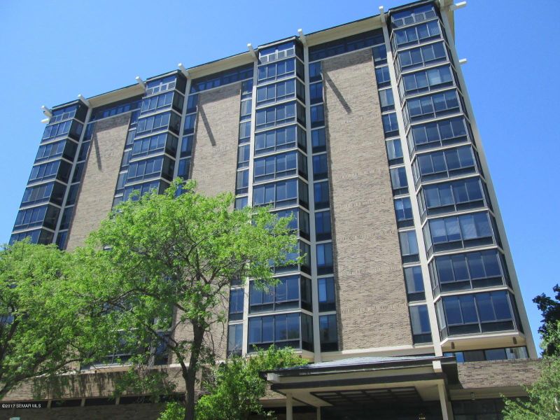 207 5th Ave SW #604, Rochester, MN 55902
