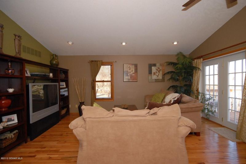 4422 Glen Ln NW, Rochester, MN 55901