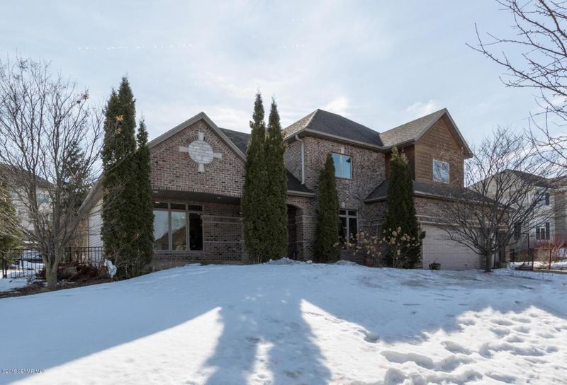 2924 4th St SW, Rochester, MN 55902