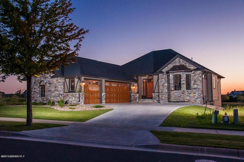 943 Somerby Pw NE, Byron, MN 55920