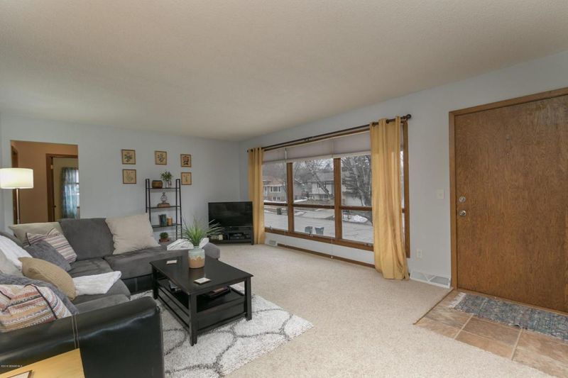 2630 3rd Pl NE, Rochester, MN 55906