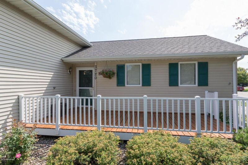3720 Halling Pl SW, Rochester, MN 55902