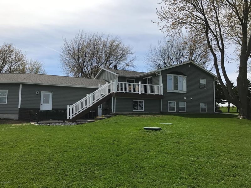 6868 State Highway 22, Walters, MN 56097