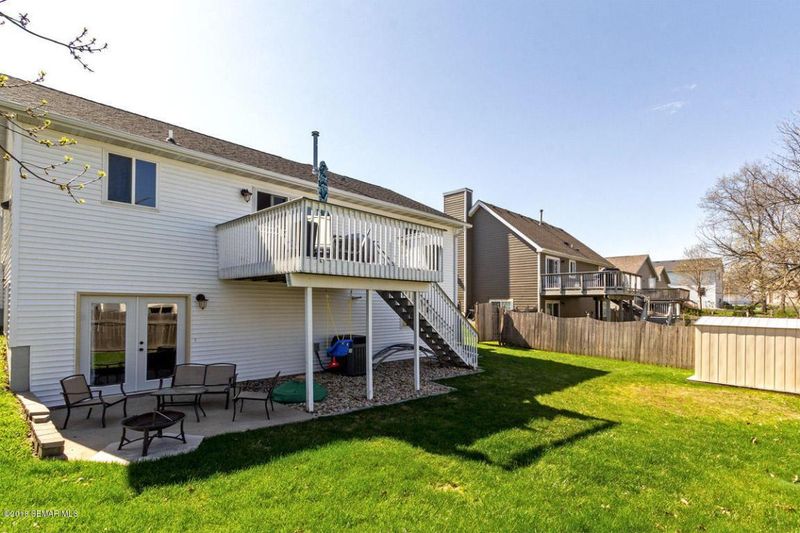 489 Manor Ridge Dr NW, Rochester, MN 55901