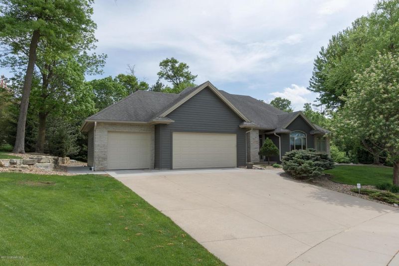972 Whitney Ln SW, Rochester, MN 55902