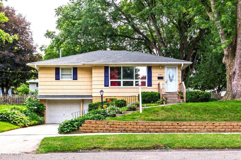 2402 17th Ave NW, Rochester, MN 55901
