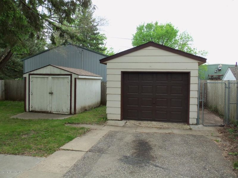 1714 2nd Ave SE, Rochester, MN 55904
