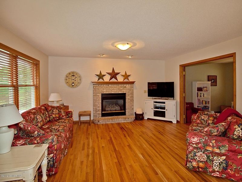 1325 Ridgewood Dr, Winona, MN 55987