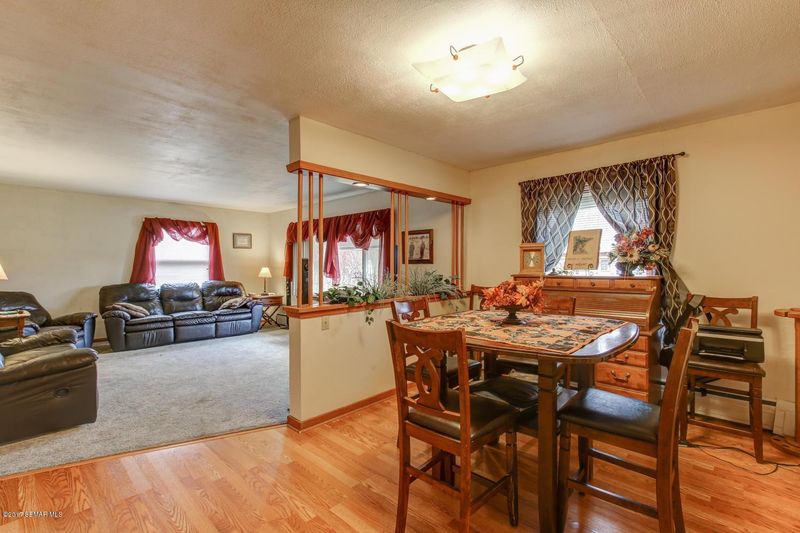 113 1st St NW, Grand Meadow, MN 55936