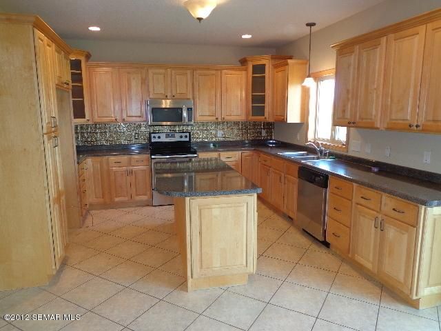 585 Sunny View Ln SW, Oronoco, MN 55960