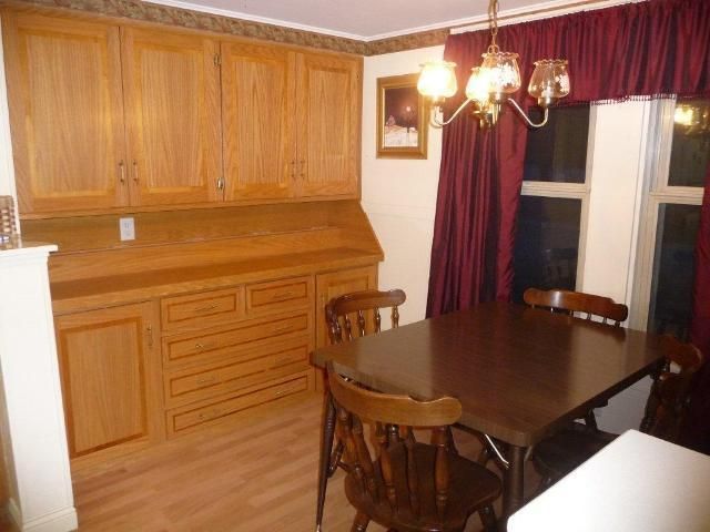 510 1st St, Kenyon, MN 55946