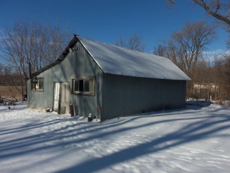 3890 N Cedar Ave, Owatonna, MN 55060