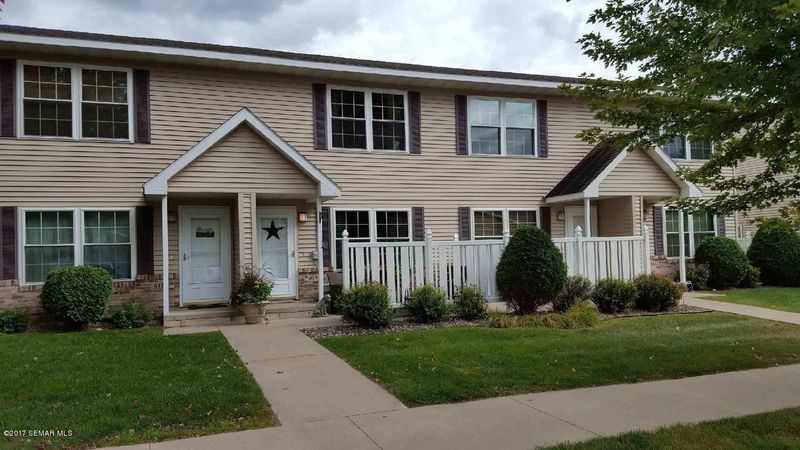 6134 S Pointe Dr SW, Rochester, MN 55902