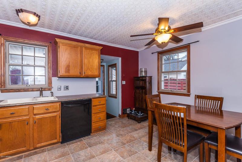 3910 7th Pl NW, Rochester, MN 55901