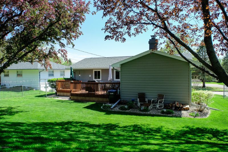2209 22nd St NW, Rochester, MN 55901