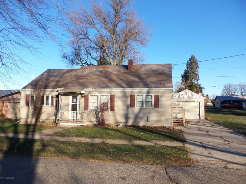 306 W Main St N, Utica, MN 55979