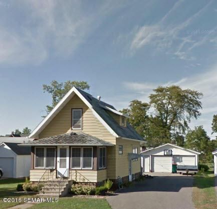 455 14th St E, Saint Charles, MN 55972