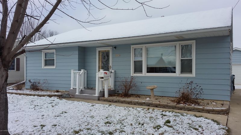 2015 4th Ave NE, Austin, MN 55912
