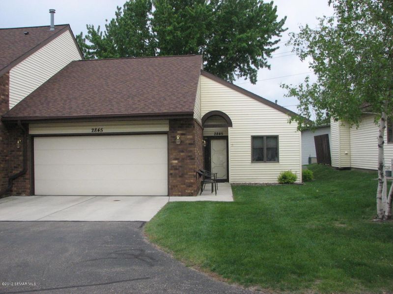 2845 26th St NW, Rochester, MN 55901