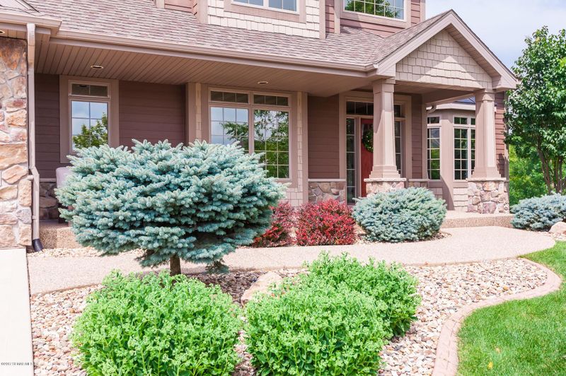 630 Donnington Pl, Byron, MN 55920