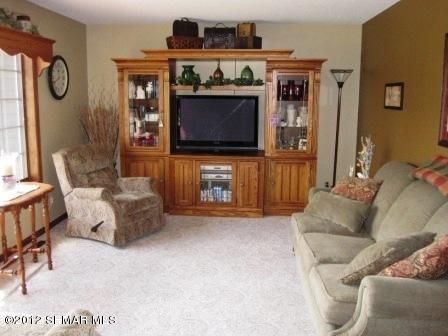 700 Cardinal Dr, Owatonna, MN 55060