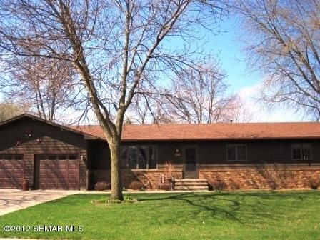700 Cardinal Dr, Owatonna, MN 55060
