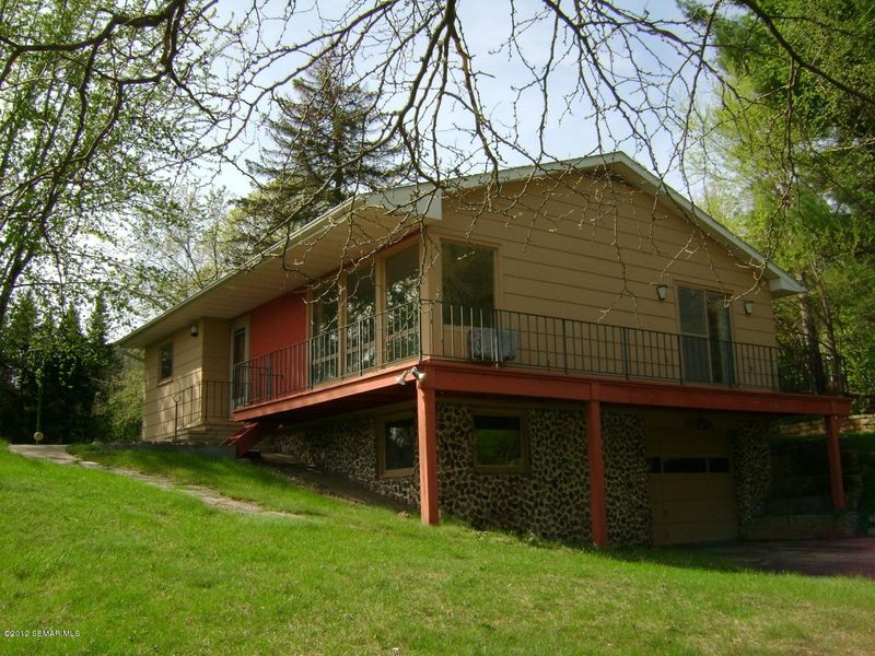 1201 Glen Echo Rd, Winona, MN 55987