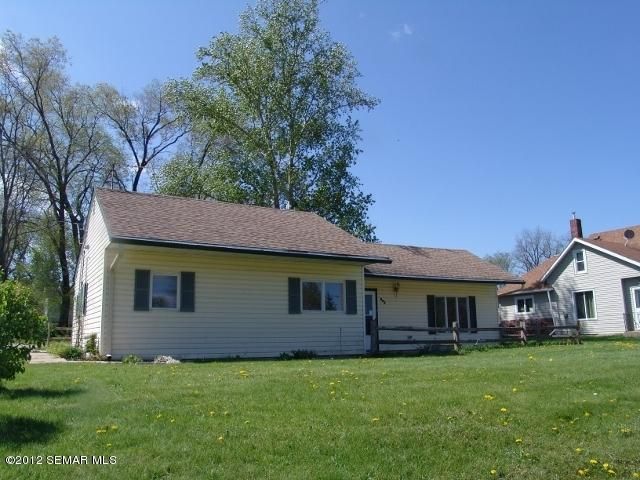 208 W Franklin St, Spring Valley, MN 55975