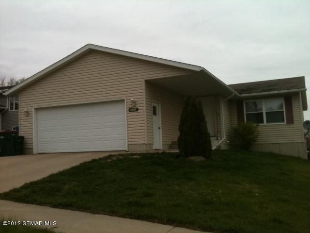 4721 7th St NW, Rochester, MN 55901