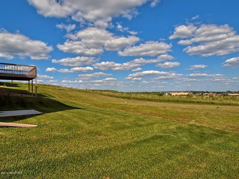 2120 Ashland Dr NW, Rochester, MN 55901