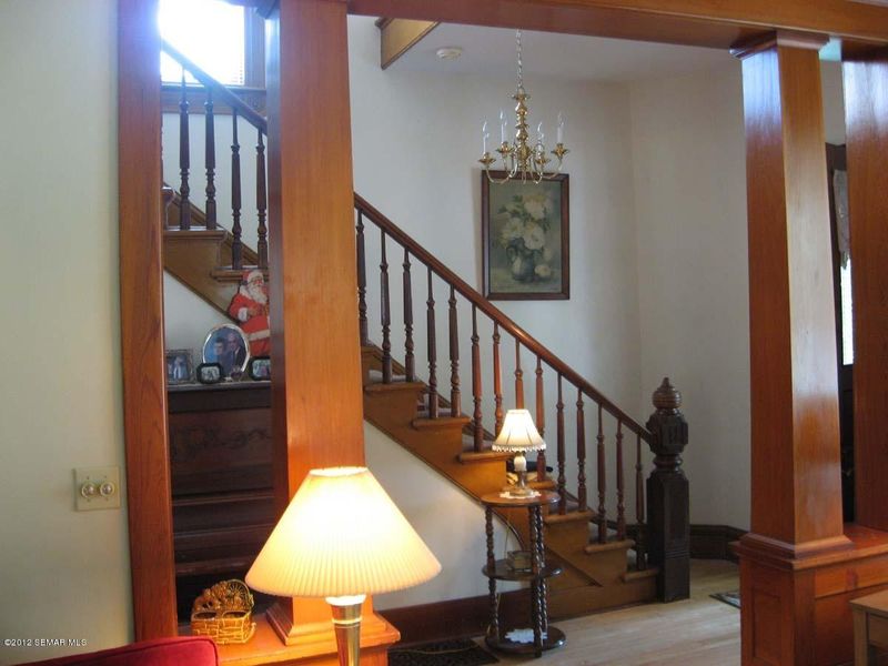 582 W Broadway St, Winona, MN 55987