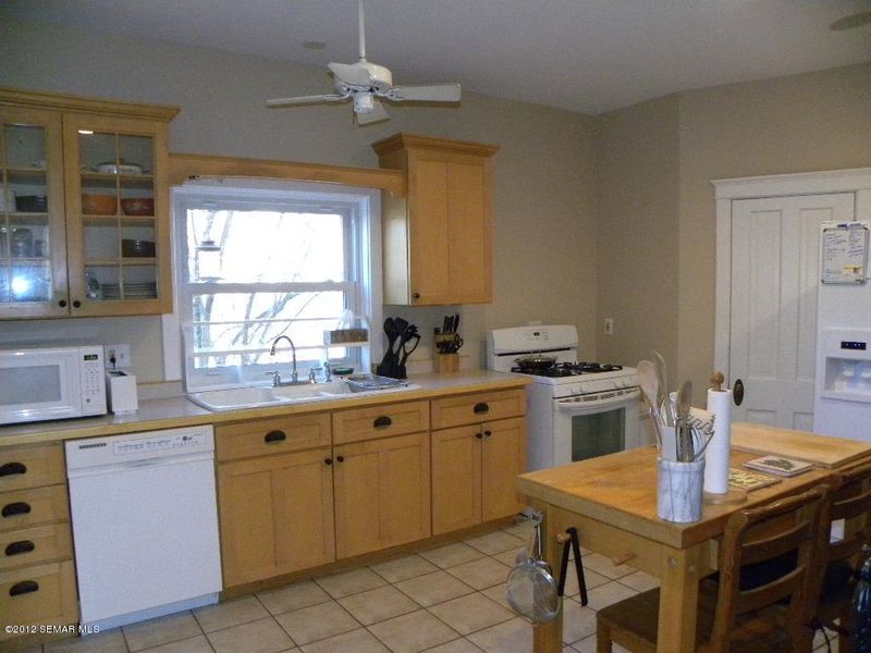 326 W 7th St, Winona, MN 55987