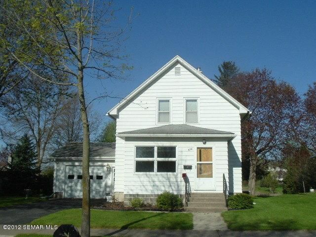 520 S Marshall St, Caledonia, MN 55921