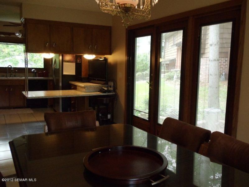 811 Zumbro Dr NW, Rochester, MN 55901