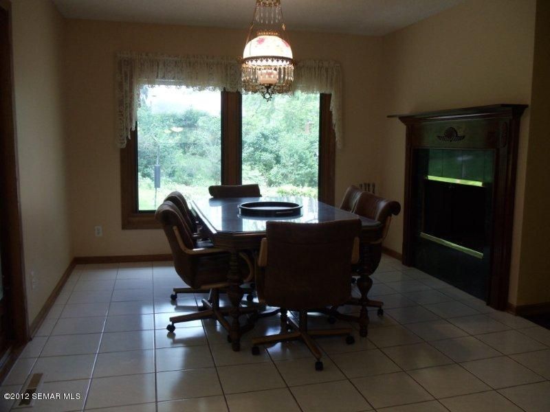 811 Zumbro Dr NW, Rochester, MN 55901