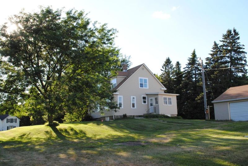 49844 180th Ave, Pine Island, MN 55963