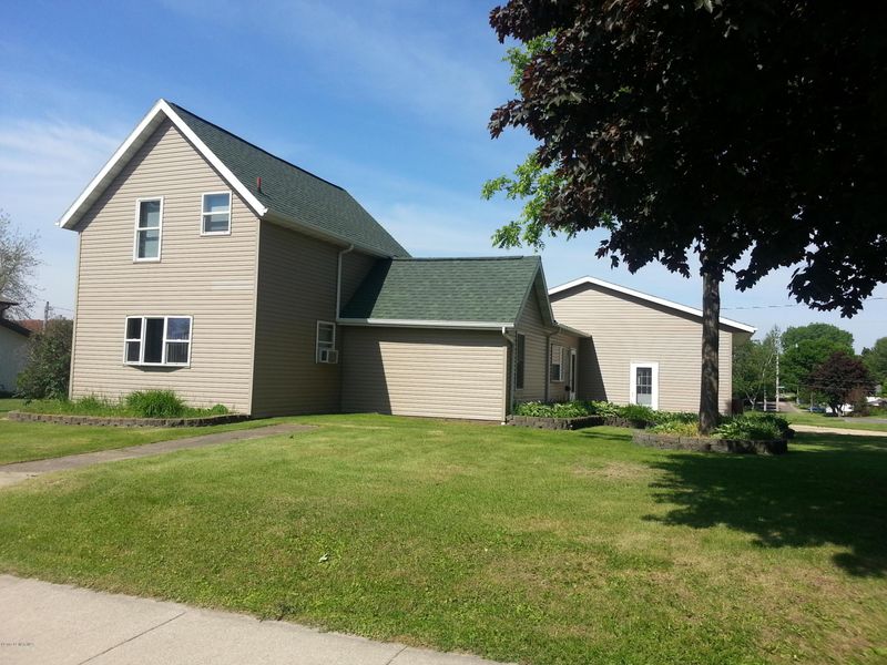 522 E Monroe St, Caledonia, MN 55921