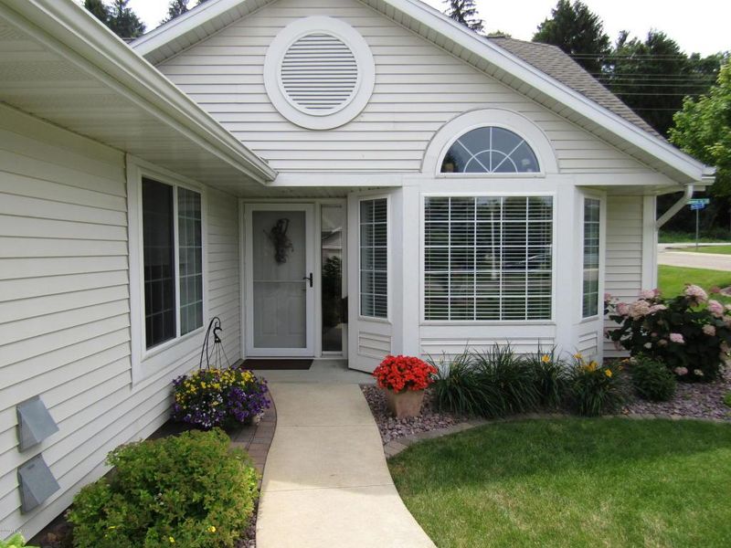 1974 Topaz Pointe Ln SW, Rochester, MN 55902