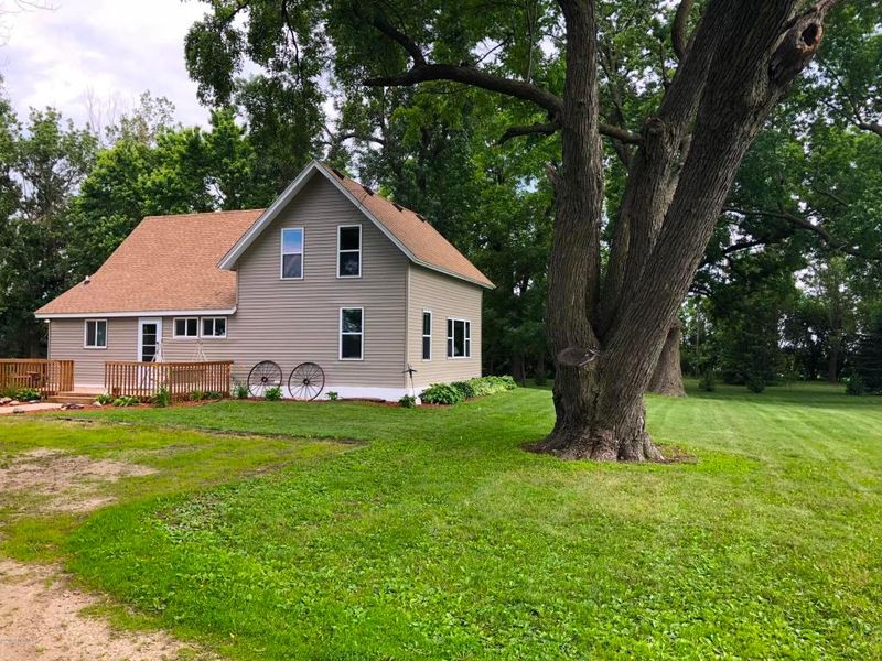 16450 SW 42nd Ave, Ellendale, MN 56026