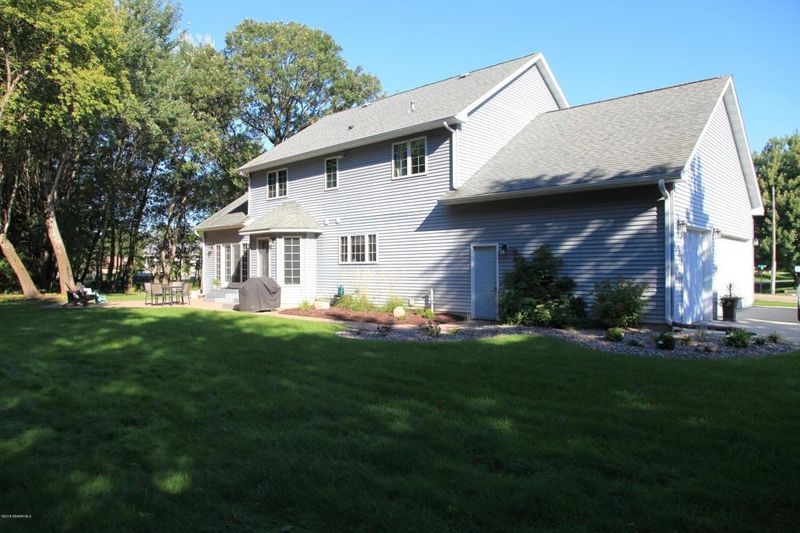 2003 14th Ave SW, Austin, MN 55912