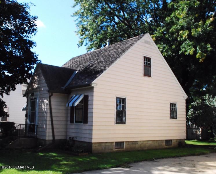 923 15th Ave NE, Rochester, MN 55906